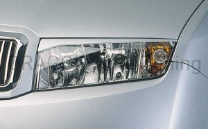 Osłony na lampy przednie (brewki) Skoda Fabia I