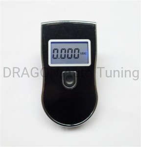 Digital breathalyse with replaceable mouthpieces (1)